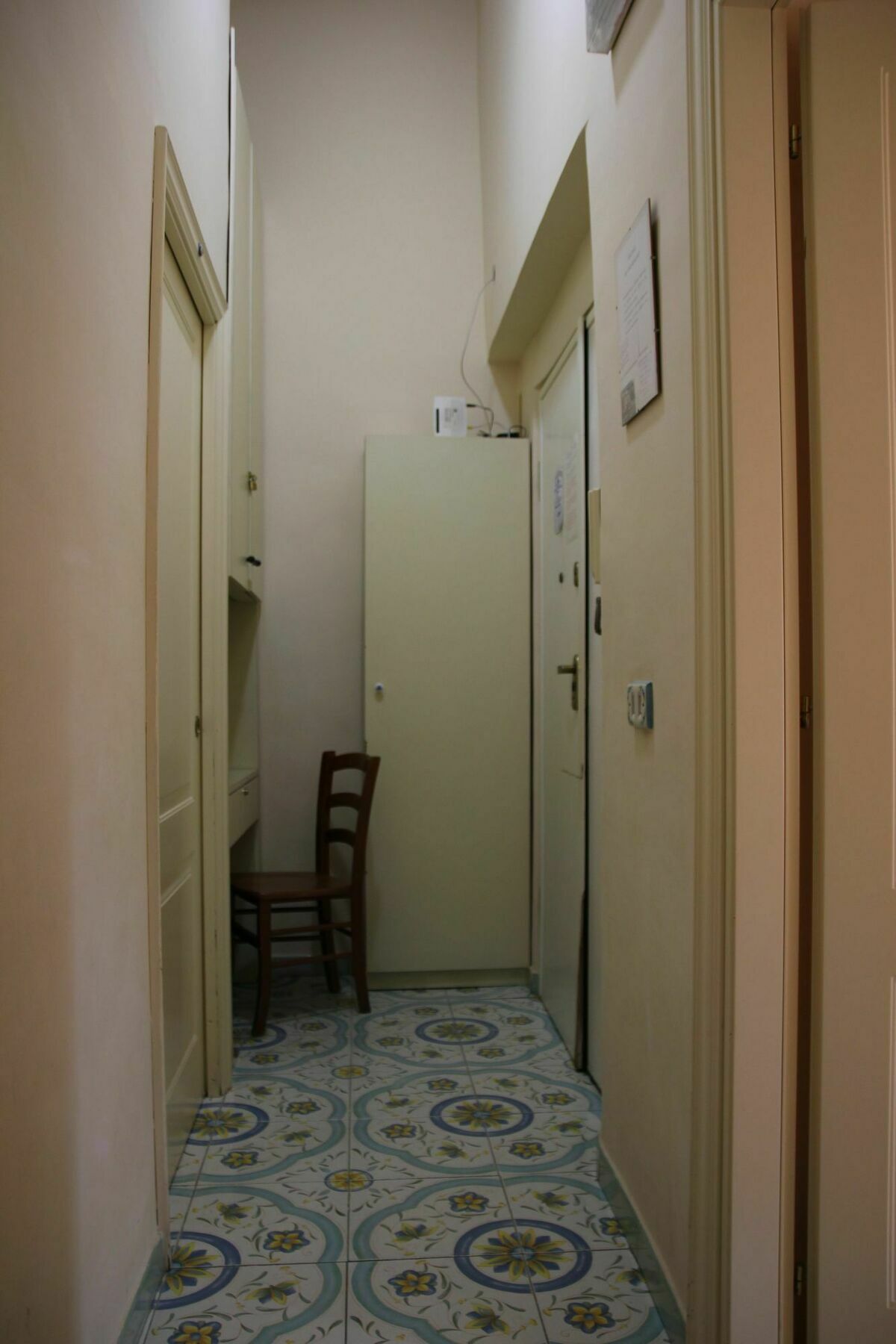 Beb Rosy Bed & Breakfast เนเปิลส์ ภายนอก รูปภาพ