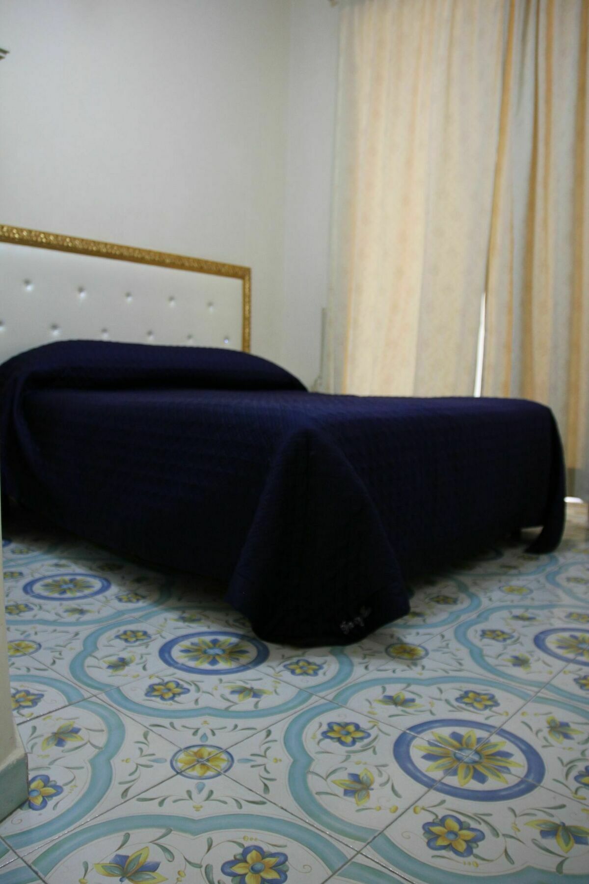 Beb Rosy Bed & Breakfast เนเปิลส์ ภายนอก รูปภาพ
