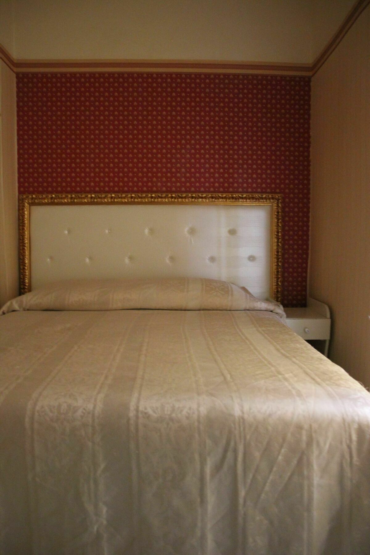 Beb Rosy Bed & Breakfast เนเปิลส์ ภายนอก รูปภาพ
